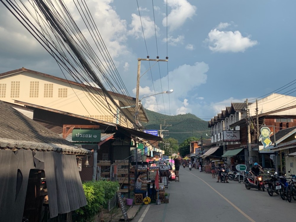 289A93D6-8701-48A9-8D23-72C580D7E7E5_1_105_c